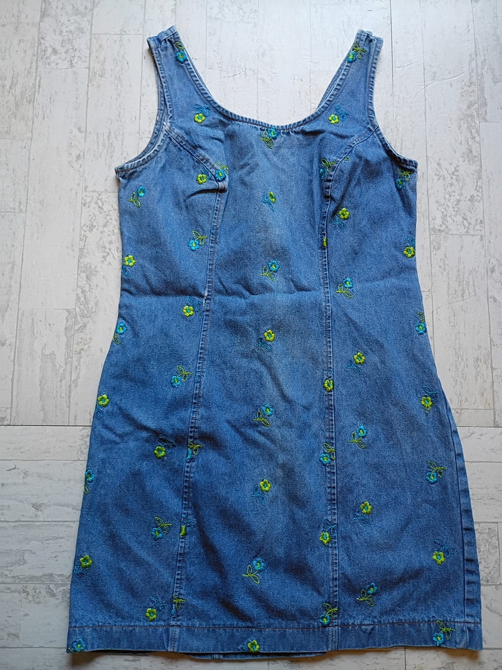 VTG 90 Grunge Y2K Embroidered Blue Denim Tank Dress with Green Floral Accents